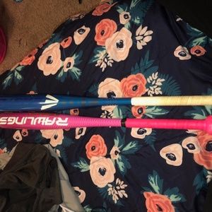 GIRLS SOFTBALL ITEMS